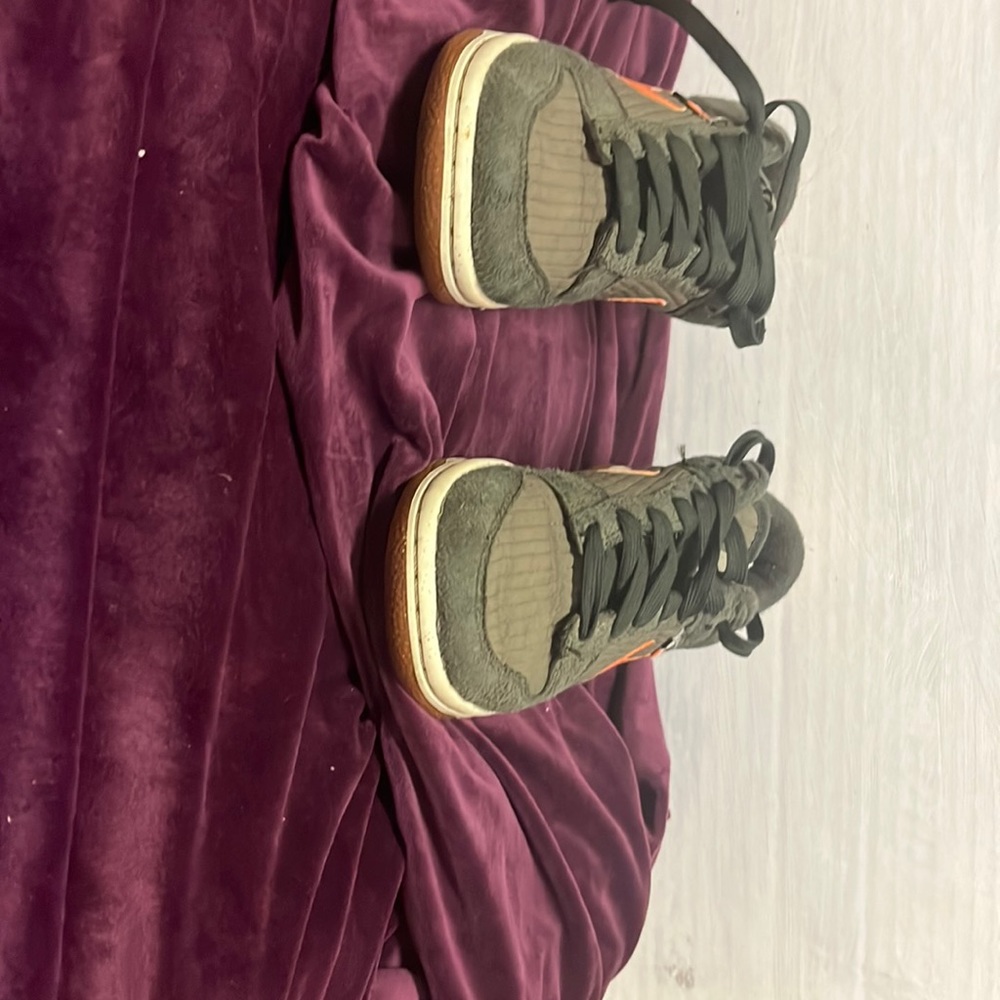 A good play shoe and warm